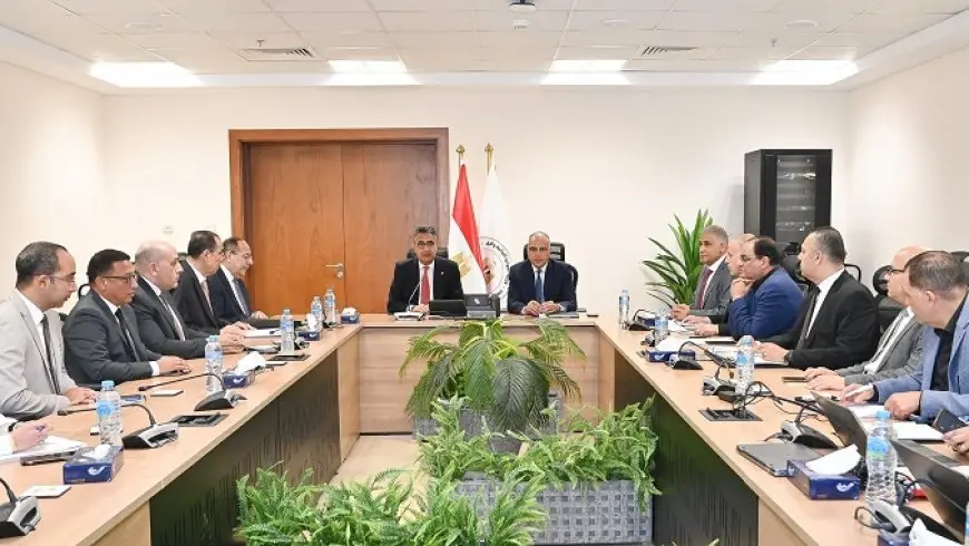 وزيرا الري والتموين يبحثان سُبل تطوير مصانع إنتاج السكر من قصب السكر وحماية الموارد المائية من التلوث