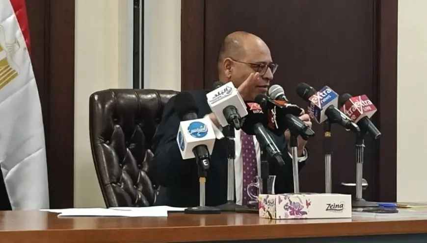 وزير العمل يعلن موعد تطبيق قانون العمل الجديد.. ويؤكد: حريصون على ضبط العلاقة بين العامل وصاحب العمل