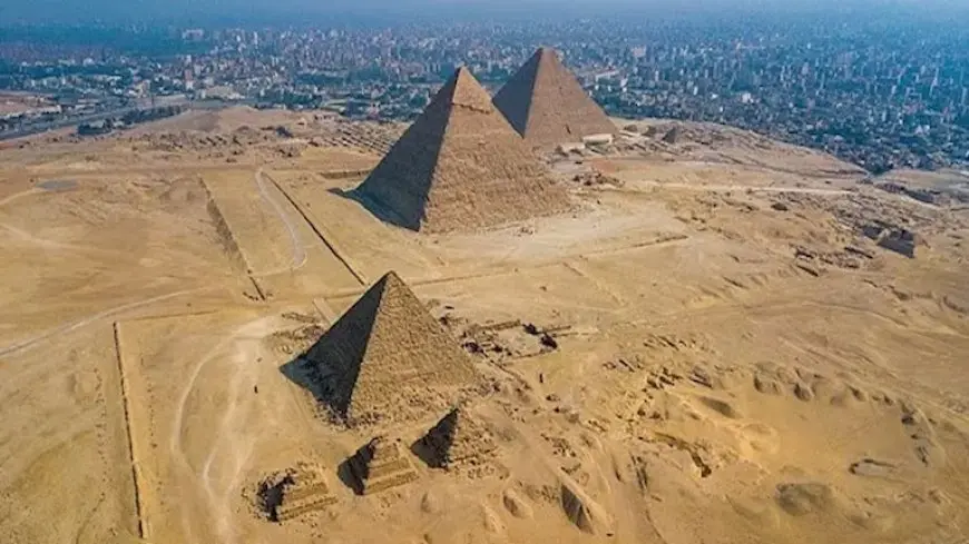 إيرادات السياحة ترتفع 15.4% إلى 12.5 مليار دولار في 9 أشهر