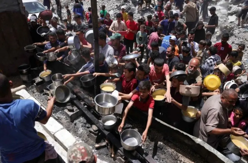 غزة تموت جوعا.. وفاة فتاة بعد انخفاض وزنها إلى النصف