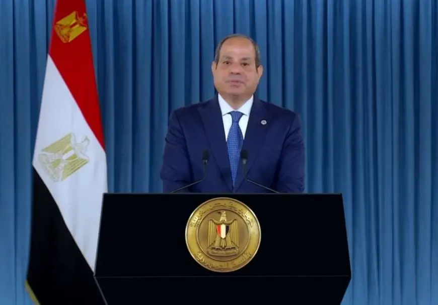 الرئيس السيسي: مصر لم تتخل يوما عن مسئولياتها القومية والإنسانية رغم الضغوط المتواصلة
