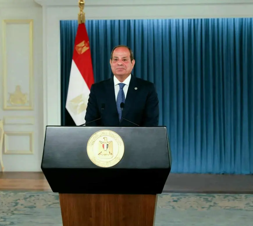 السيسي: مصر واجهت التحديات بعزيمة لا تعرف الانكسار وسارت في طريق البناء بثبات