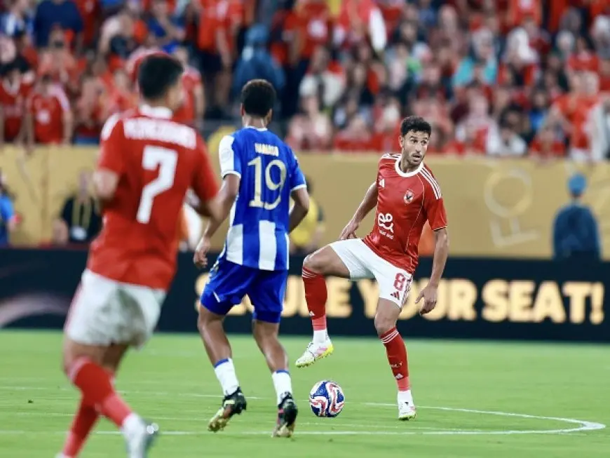 «لم تفشل بعد».. شوبير يكشف مصير صفقة انتقال حمدي فتحي لـ بيراميدز
