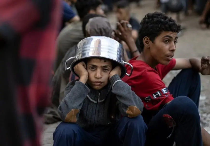المجاعة تحصد أرواح 10 فلسطينيين في يوم واحد وارتفاع مقلق في وفيات الأطفال بقطاع غزة