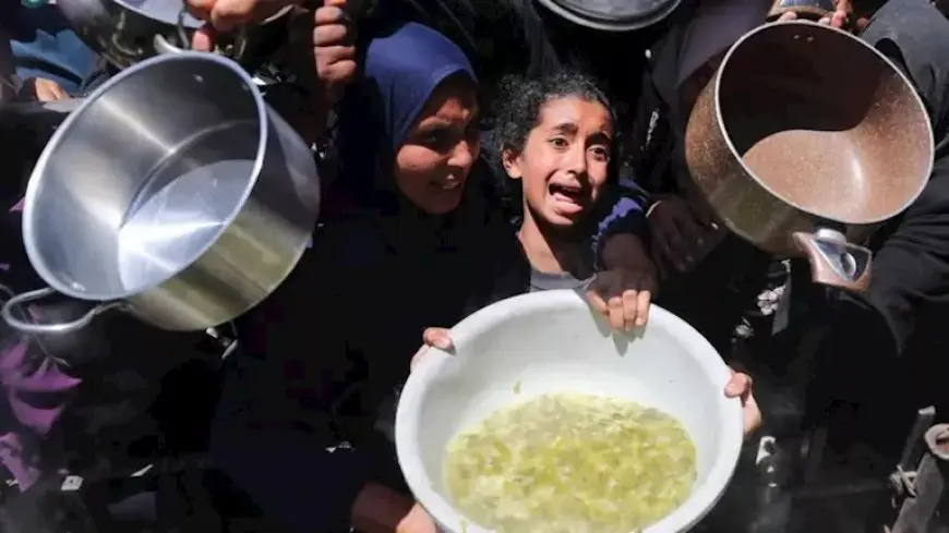 “أخشى أن أخرج للبحث عن الطعام فأعود جثة”.. روايات غزيين حول معاناتهم مع الجوع