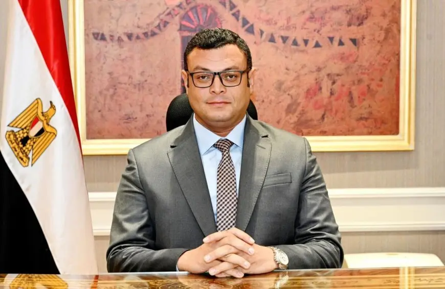 وزير الإسكان يتابع موقف طلبات توفيق الأوضاع والمرافق والطرق بمدينة سفنكس الجديدة