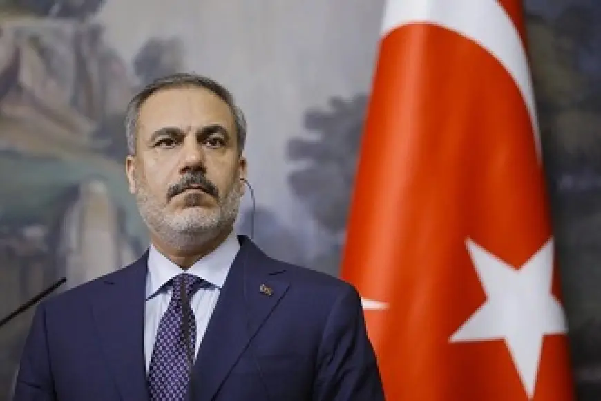 وزير خارجية تركيا: حذرنا من تقسيم سوريا بعد رصدنا تحركات في عمومها