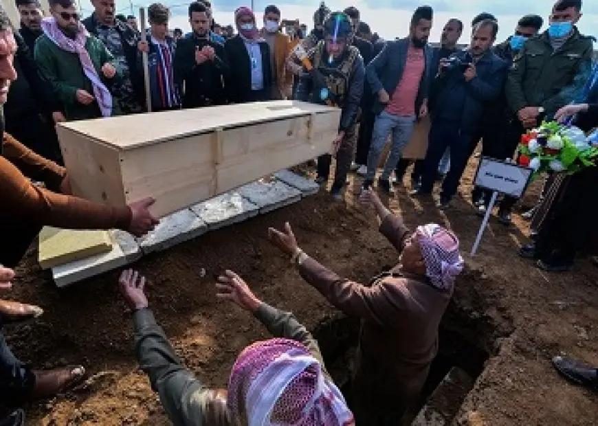 تسليم رفات 20 جثمانا قتلهم داعش عام 2014 إلى ذويهم في العراق