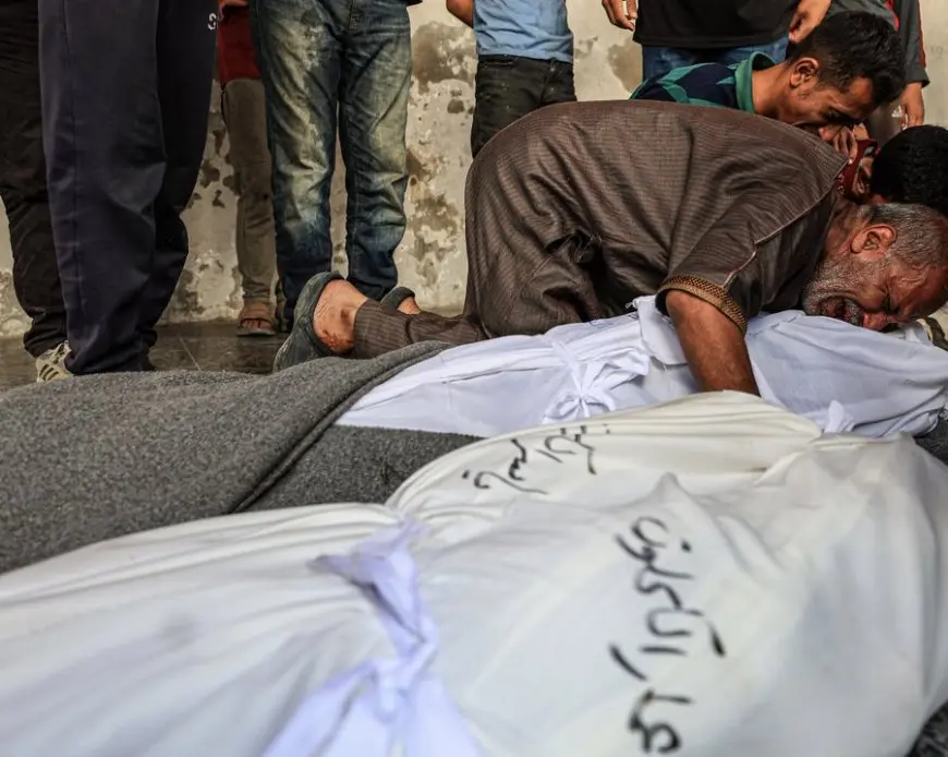 6 شهداء في قصف إسرائيلي على خيمة نازحين بمواصي خان يونس