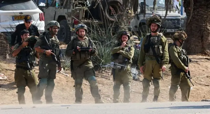 ضابط أمريكي سابق: لم أشهد طوال مسيرتي وحشية غير مبررة مثلما يفعل الجنود الإسرائيليون ضد المدنيين الجوعى العُزّل في غزة