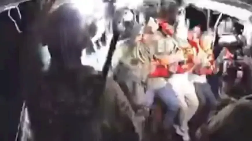 فيديو| قوات الاحتلال الإسرائيلي تقتحم السفينة “حنظلة” المتجهة إلى غزة