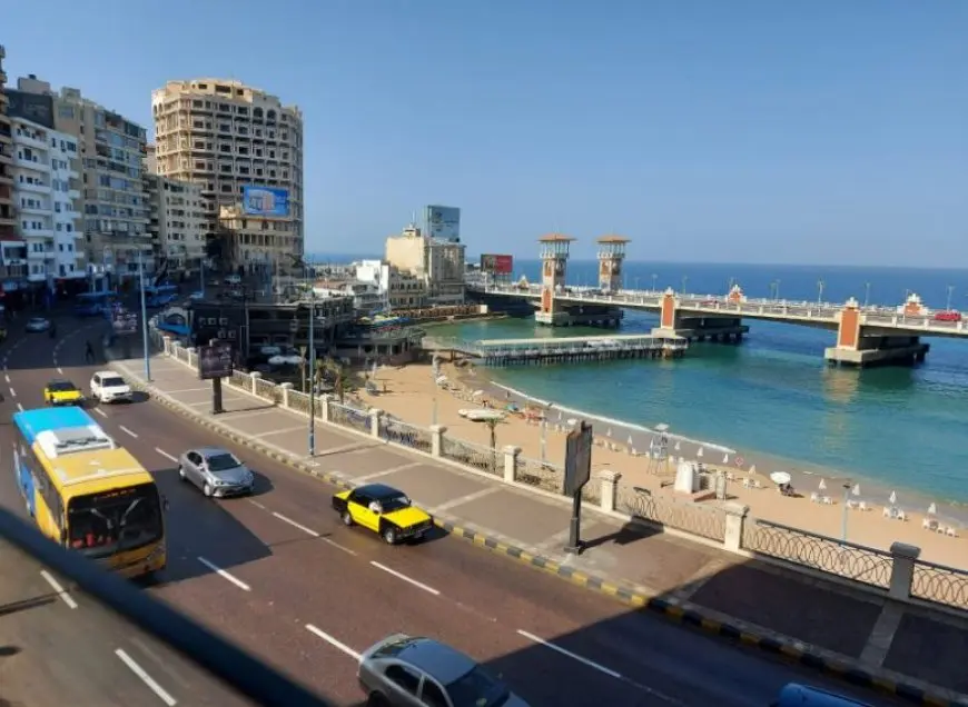 طقس شديد الحرارة ورطوبة مرتفعة بالإسكندرية.. والمحسوسة تسجل 38 درجة