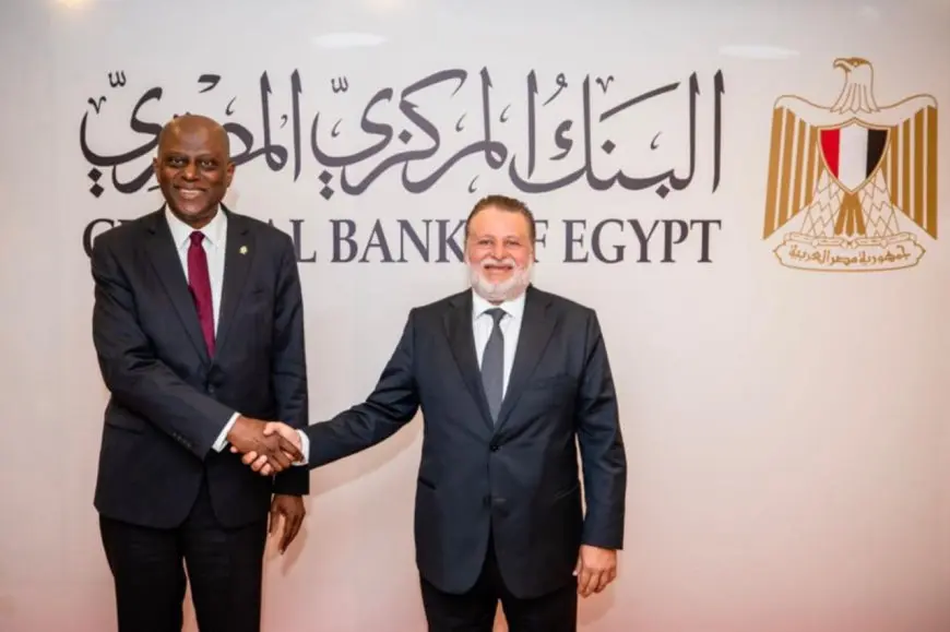 محافظ البنك المركزي يستقبل نظيره النيجيري ويصحبه في جولة بدار طباعة النقد بالعاصمة الإدارية الجديدة