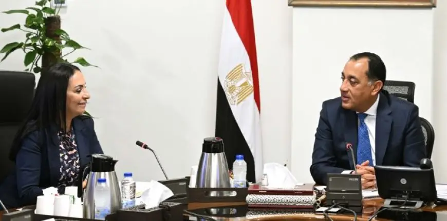 رئيس الوزراء يتابع ملفات عمل وزارة التضامن