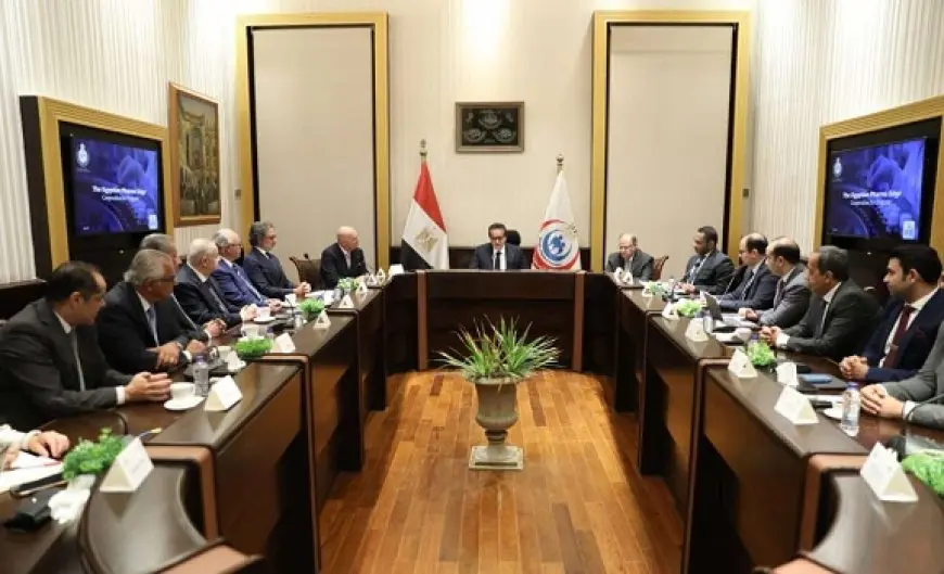 وزير الصحة يبحث مع رئيس اتحاد الصناعات الدوائية بإيطاليا نقل التكنولوجيا المتقدمة في صناعة الأدوية
