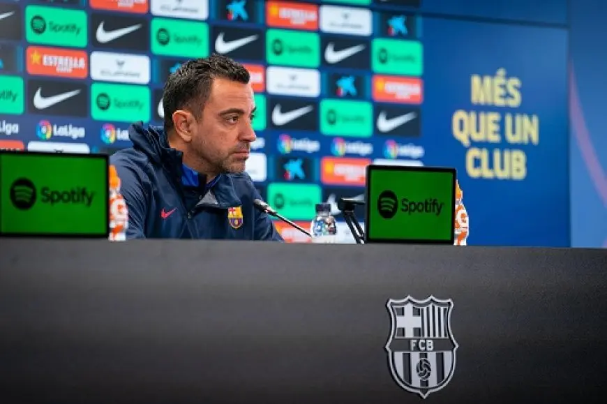 برشلونة يمنع تشافي هيرنانديز من التدريب في إسبانيا