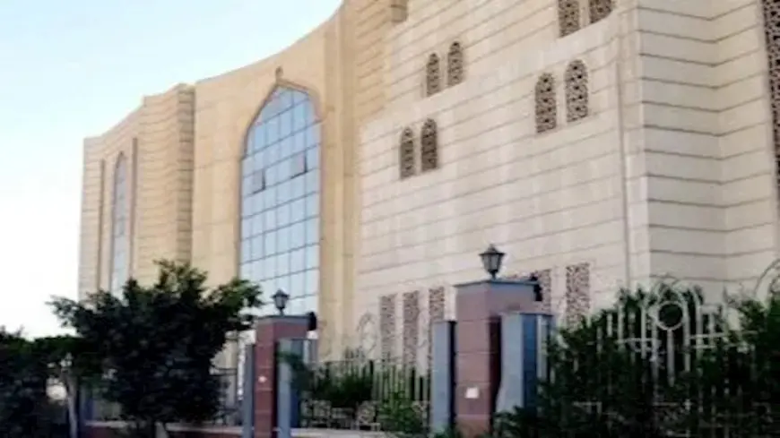 الجندي يحذر من خطورة Ai في الدين: جاوبني غلط وقال (دي أول مرة آخد بالي)