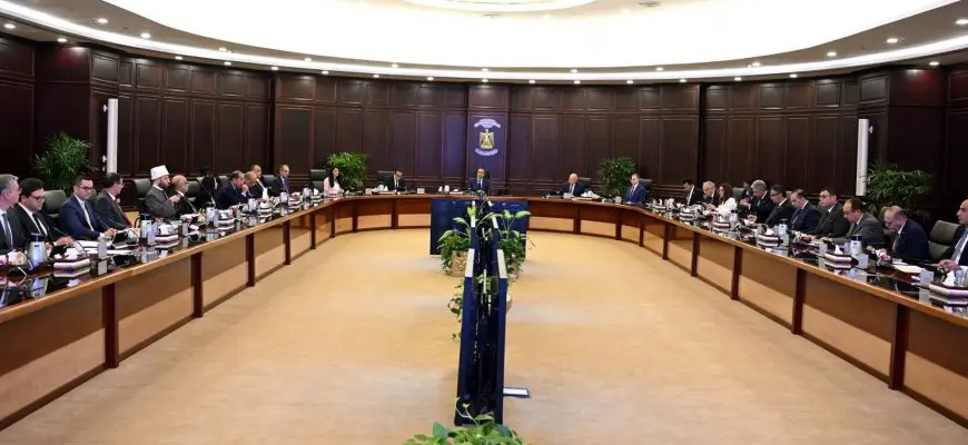الحكومة: زيادة مبلغ التعويض للأطقم الطبية لحالات الإصابة أو الوفاة نتيجة مزاولة المهنة بنسبة 50%