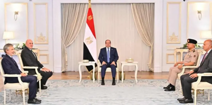 السيسي ووزير الدفاع الإيطالي يؤكدان رفض تهجير الفلسطينين ووجوب حل الدولتين