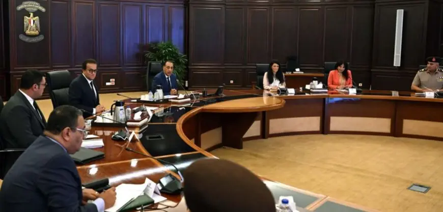 رئيس الوزراء: مصر لن تتوانى أو تتوقف عن إرسال المساعدات الإنسانية لأهالي قطاع غزة