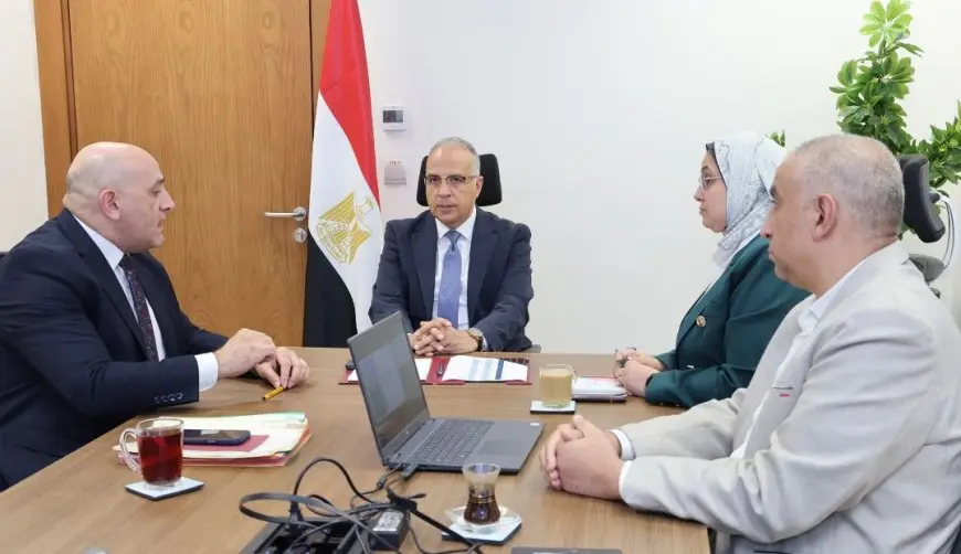 وزير الري يتابع إجراءات إزالة التعديات على أملاك الوزارة واستثمار الأملاك وتعظيم الاستفادة منها