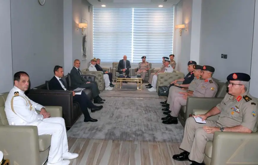 وزير الدفاع يلتقى نظيره الإيطالي لبحث التعاون العسكرى ونقل وتبادل الخبرات