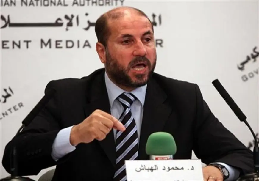 مستشار الرئيس الفلسطيني: متظاهرو تل أبيب لا يمثلون شعبنا والاحتلال يعيق المساعدات