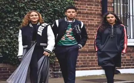 بإطلالات جريئة.. 25 صورة لأبناء عمرو دياب في الصيف