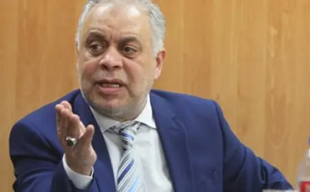 أشرف زكي: النقابة ترحب بصانعي المحتوى إذا امتلكوا الموهبة.. ولا نتساهل مع أبناء الممثلين