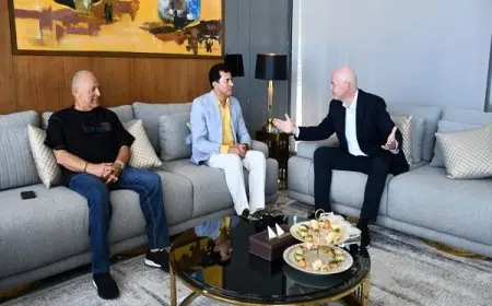 إنفانتينو يقضي عطلته الرسمية مع أسرته في العلمين