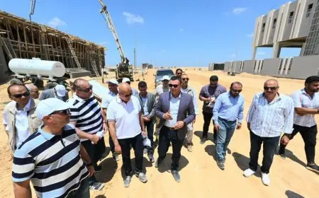 وزير الإسكان يتفقد تنفيذ 5016 وحدة لمحدودي الدخل بالحي التاسع بمدينة برج العرب الجديدة