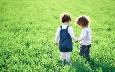 الطبيعة رئة الطفولة.. كيف تؤثر البيئات الخضراء على النمو النفسي والجسدي للأطفال؟