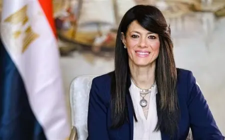 التخطيط: الانتهاء من تطوير وتسليم 276 مركزا تكنولوجيا متنقلا لتقديم الخدمات الحكومية