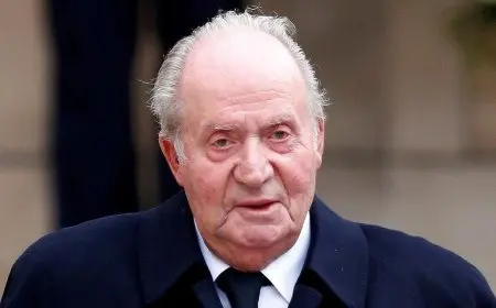 ملك إسبانيا السابق خوان كارلوس يستعد لاحتمال وفاته في المنفى بالإمارات