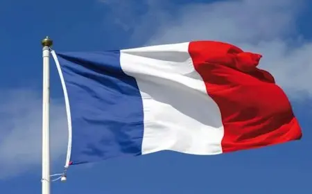 فرنسا.. مطالبات رسمية بتحريك سلاح البحرية لكسر الحصار عن غزة