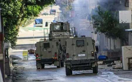 الضفة الغربية.. جيش إسرائيل يغلق وسط الخليل ويؤمِّن اقتحام المستوطنين لموقع أثري