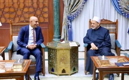 شيخ الأزهر يُشيد بقرار «التعليم» بإعادة الاعتبار للتربية الدينية واللغة العربية في المناهج الدراسية