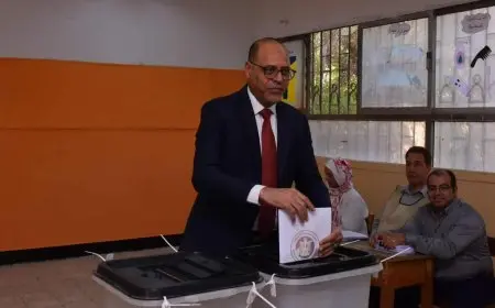 بعد الإدلاء بصوته في انتخابات الشيوخ.. وزير العمل:رسالة طمأنة واستقرار وتظهر للعالم أن مصر تسير في إطار دستوري وقانوني منظم