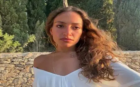 أحدث جلسة تصوير جريئة لـ كنزي عمرو دياب وشقيقتها جنا تعلق (صور)