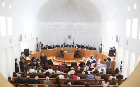 تصعيد متبادل.. المحكمة العليا بإسرائيل تجمد مؤقتا قرار إقالة المستشارة القضائية