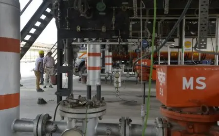 ترامب يهدد بزيادة الرسوم الجمركية على الهند بسبب شرائها النفط الروسي