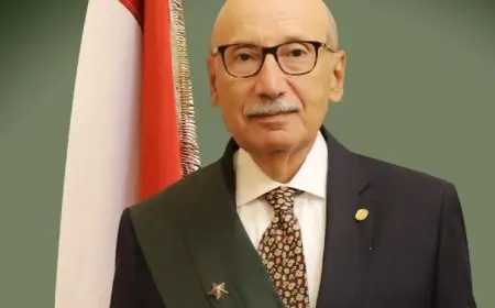 رئيس محكمة النقض يدلي بصوته في انتخابات مجلس الشيوخ 2025