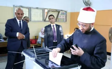 وزير الأوقاف يدلي بصوته في انتخابات مجلس الشيوخ ويحث على المشاركة الوطنية