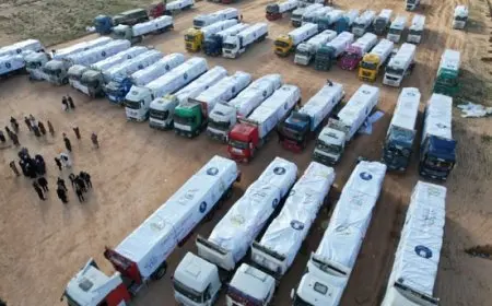 المكتب الإعلامي لحماس: إسرائيل أدخلت 80 شاحنة فقط يوم الأحد وتكرس سياسة التجويع