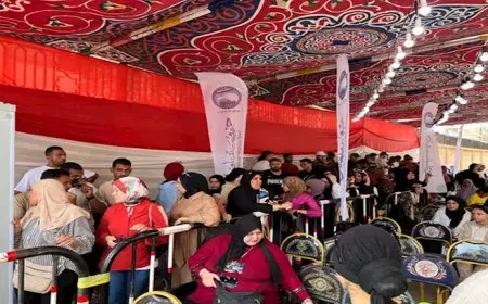 لليوم الثاني.. إقبال كبير وطوابير أمام لجان الشيوخ في بورسعيد – صور