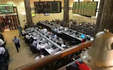 المؤشر الرئيسي للبورصة يكسر مستوى 35 ألف نقطة ويحقق رقمًا قياسيًا جديدًا