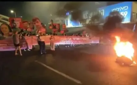 إسرائيل تشتعل.. متظاهرون يغلقون الشوارع ويضرمون النيران لإنهاء حرب غزة |فيديو