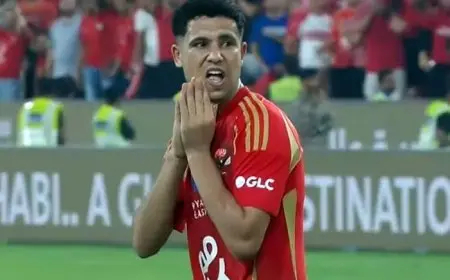 نجم الأهلي يعلن رحيله عن النادي تجاه فريقه السابق