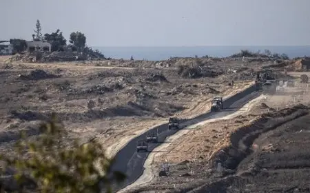 إسرائيل.. يائير لابيد يدعم رئيس أركان الجيش بمعارضته احتلال قطاع غزة