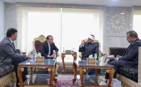 أمين مجمع البحوث الإسلامية يبحث مع سفير كازاخستان تعزيز التعاون العلمي والديني مع الأزهر